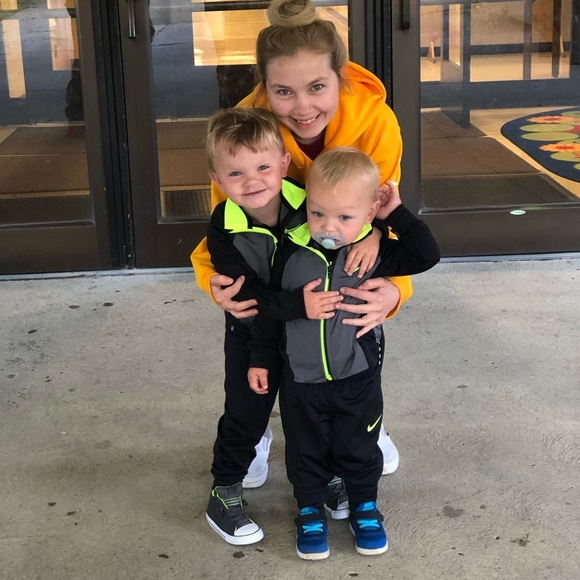 Meet your Posher, Jessica - Picture 6 of 12